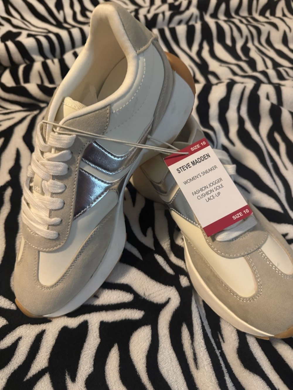 Steve Madden Low-Top Fashion Sneakers